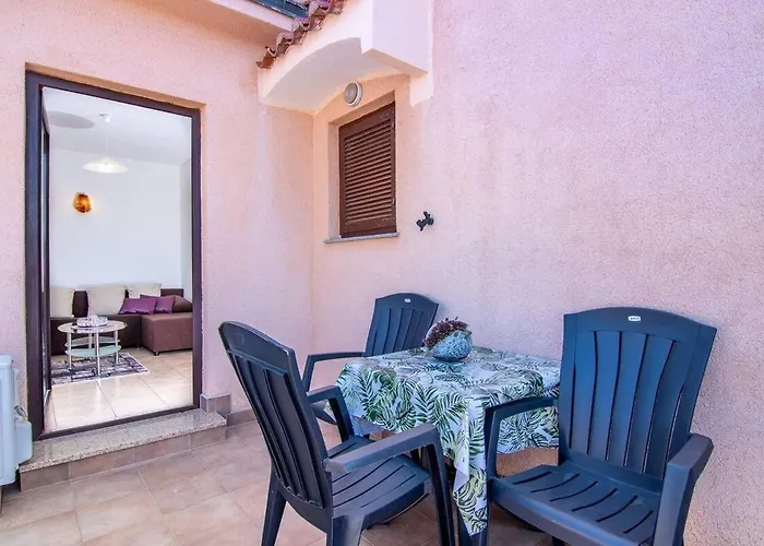 Appartamento With Parking Space Punat, Krk - 25011