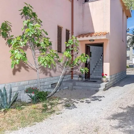 Apartament With Parking Space Punat, Krk - 25011